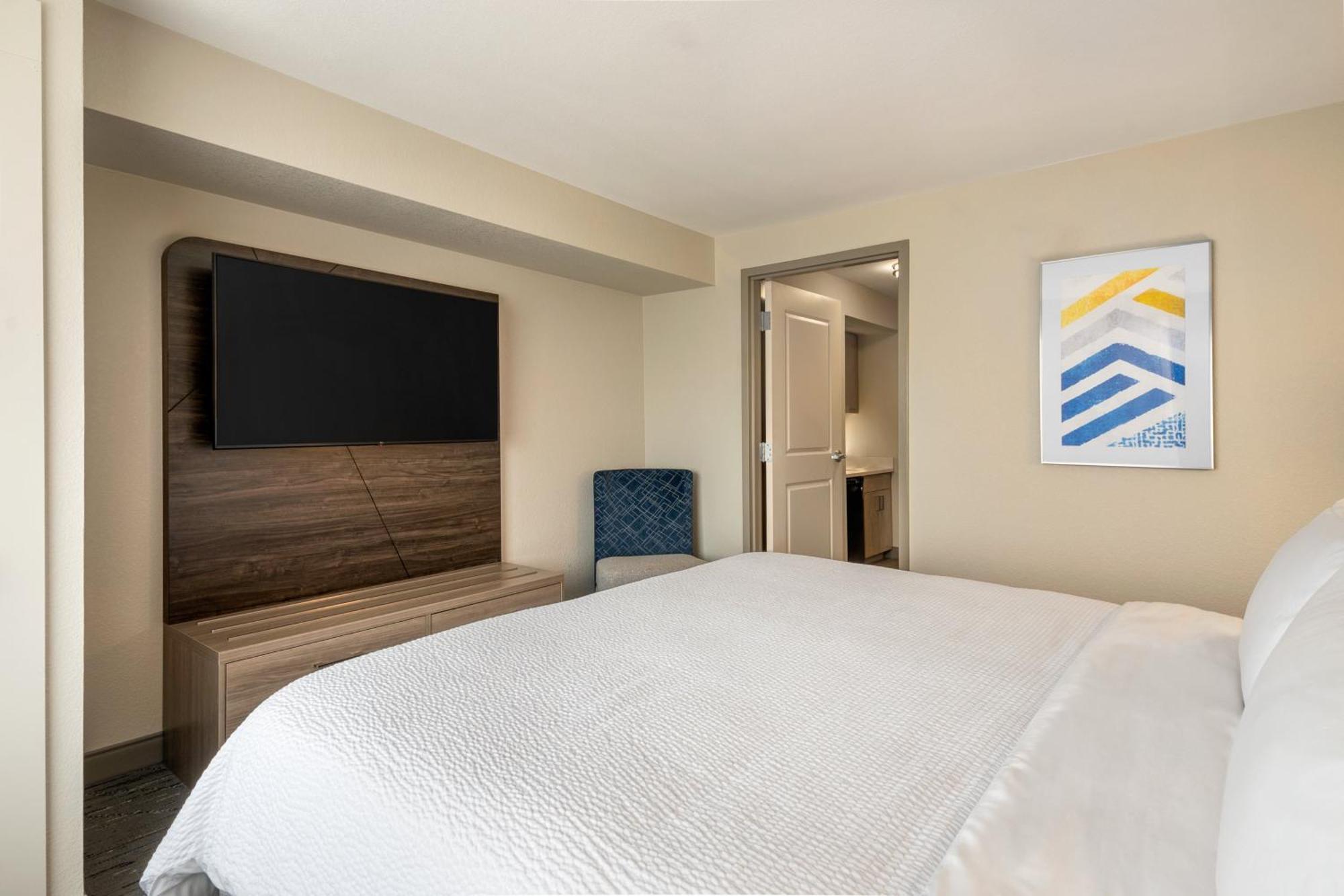 Holiday Inn Express Richmond By Ihg Esterno foto