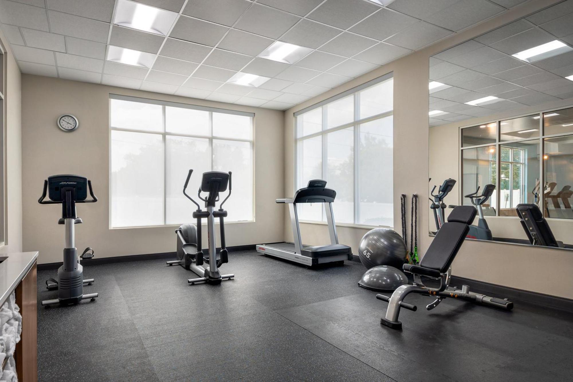 Holiday Inn Express Richmond By Ihg Esterno foto