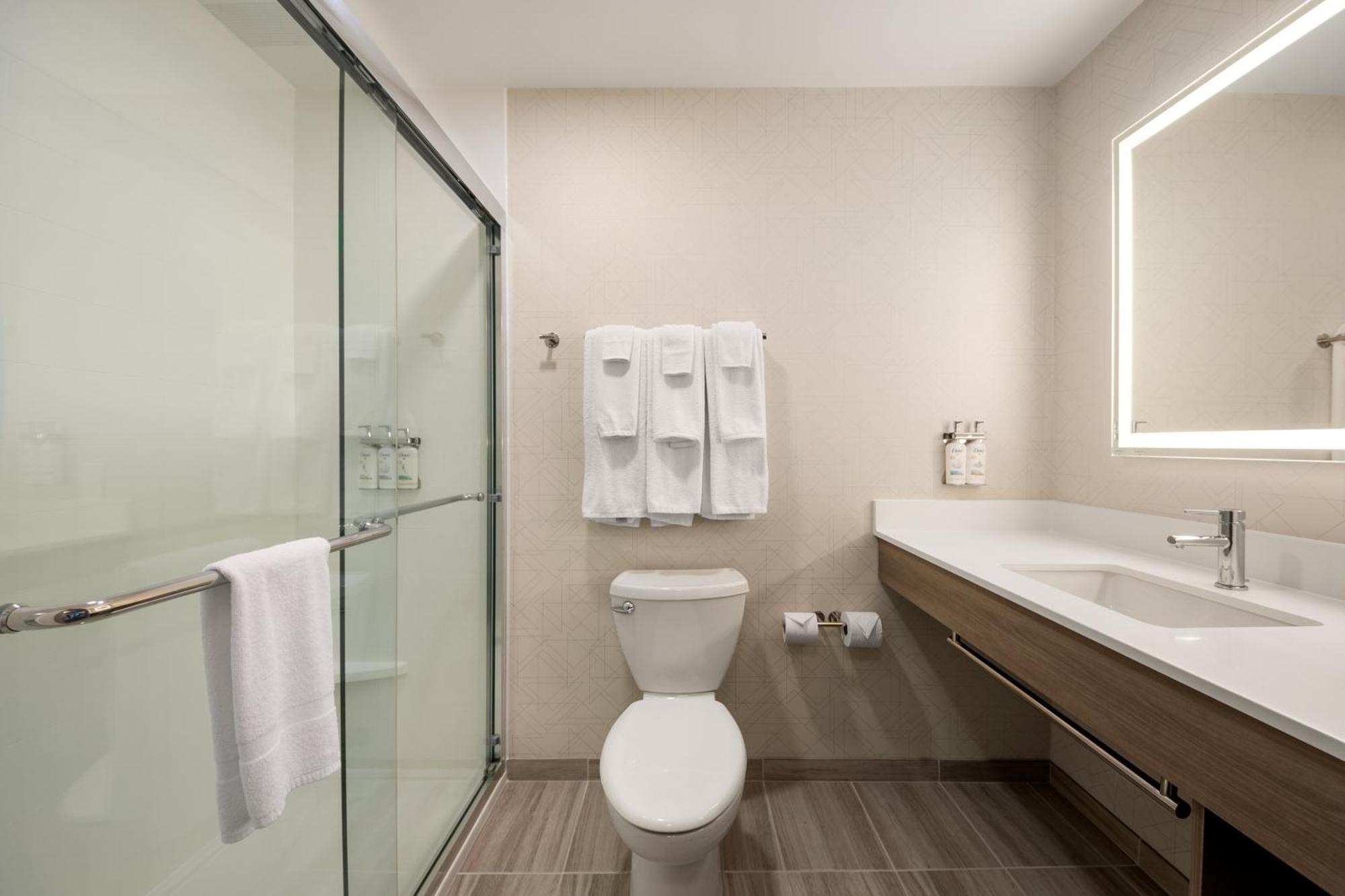 Holiday Inn Express Richmond By Ihg Esterno foto