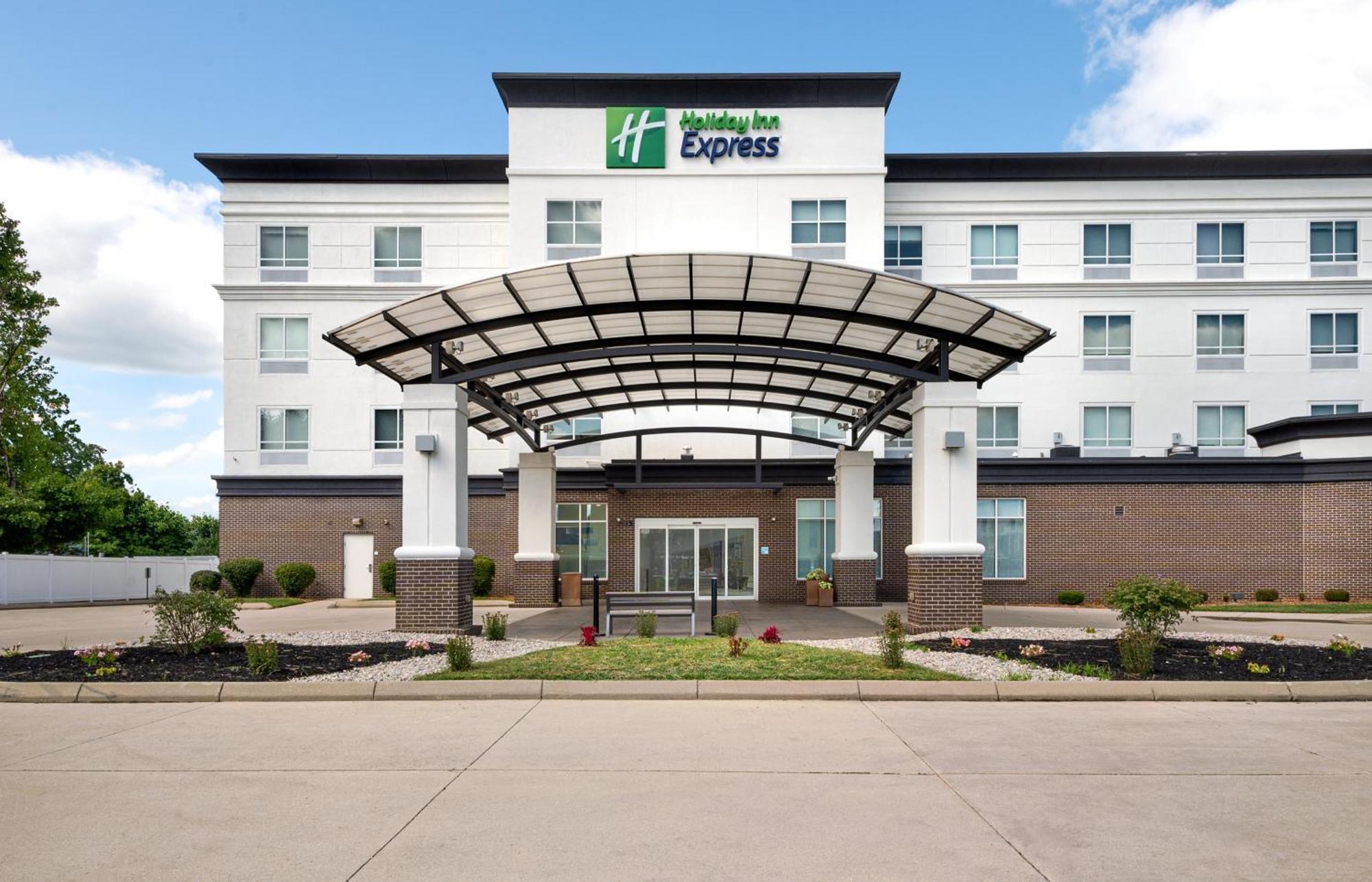 Holiday Inn Express Richmond By Ihg Esterno foto