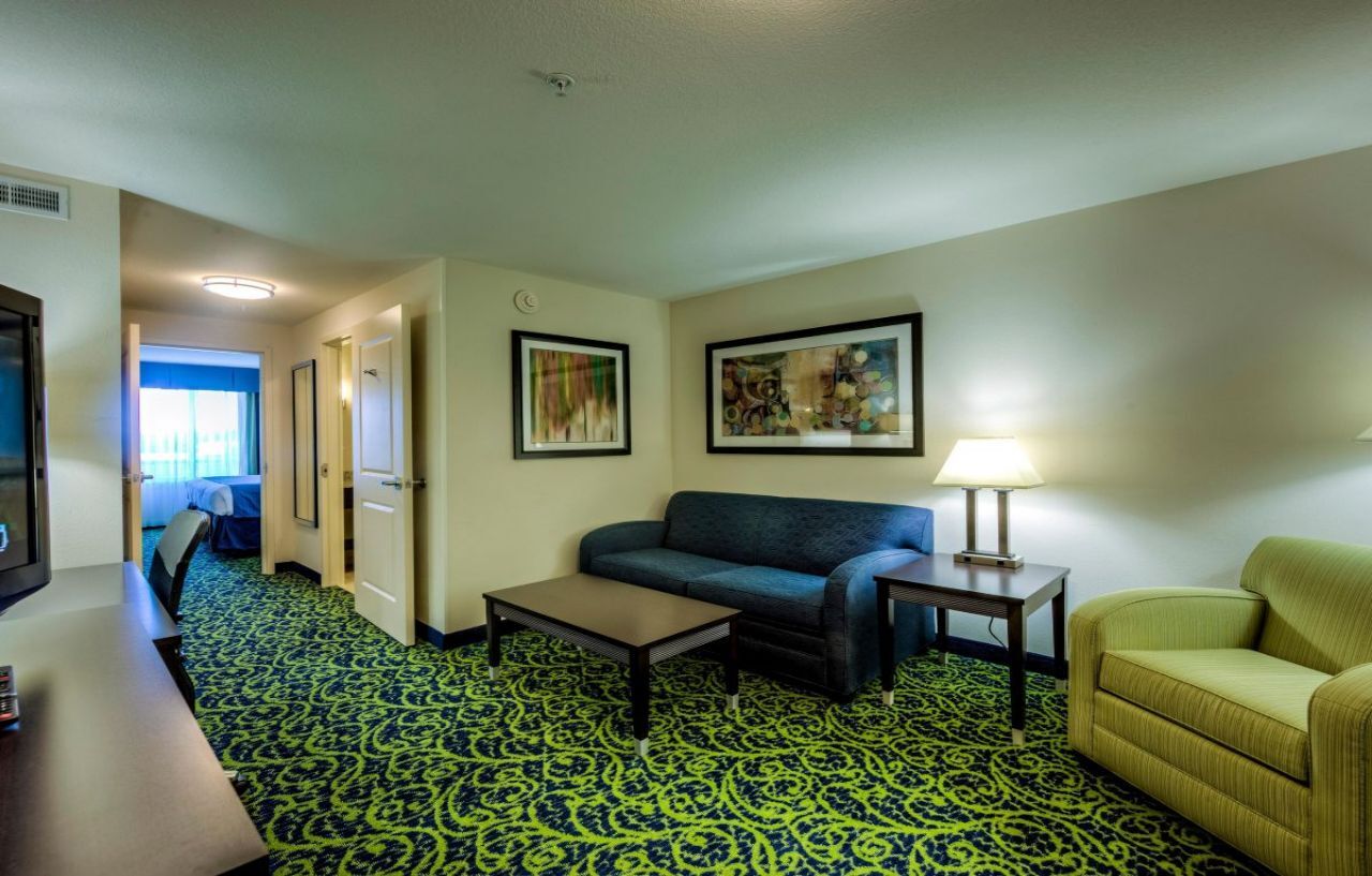 Holiday Inn Express Richmond By Ihg Esterno foto